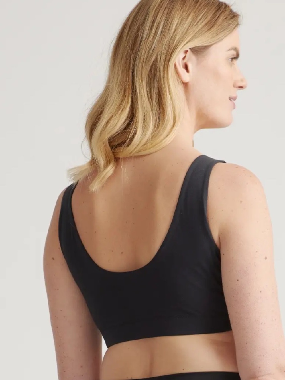 New 2 pack Quince organic cotton scoop bralettes sm